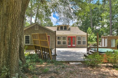 Cute and Quaint and Close proximity to Downtown Aiken!! on The Aiken Golf Club in South Carolina - for sale on GolfHomes.com, golf home, golf lot
