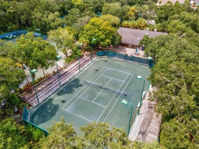 Stylish and Spacious, your Sarasota home in The Meadows awaits! on The Meadows Golf and Country Club in Florida - for sale on GolfHomes.com, golf home, golf lot