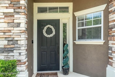 Welcome home! this beautifully renovated, move-in-ready townhome on Golf Club At Fleming Island in Florida - for sale on GolfHomes.com, golf home, golf lot