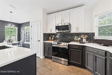 Welcome home! this beautifully renovated, move-in-ready townhome on Golf Club At Fleming Island in Florida - for sale on GolfHomes.com, golf home, golf lot