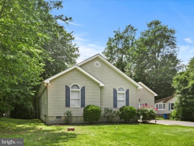 Welcome to 16 N Primrose Lane, a beautifully refreshed coastal on Bear Trap Dunes Golf Club in Delaware - for sale on GolfHomes.com, golf home, golf lot