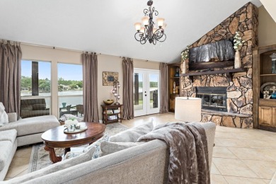 Enjoy lakefront living in this beautifully remodeled 3 bed, 2.5 on Wildwood Golf Course in Texas - for sale on GolfHomes.com, golf home, golf lot