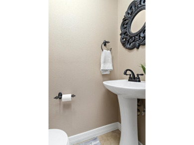 Enjoy lakefront living in this beautifully remodeled 3 bed, 2.5 on Wildwood Golf Course in Texas - for sale on GolfHomes.com, golf home, golf lot