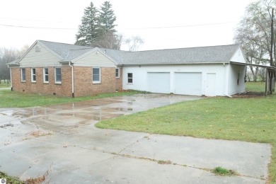 A golfer's dream! This beautiful 3-bedroom 2-bathroom home is on The Links At Edmore in Michigan - for sale on GolfHomes.com, golf home, golf lot