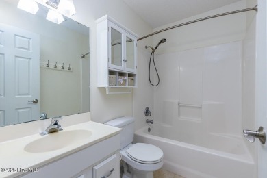 $2,200 USE AS YOU CHOOSE CREDIT FOR BUYERS AT CLOSING!

Welcome on Harbour Point Golf Club in North Carolina - for sale on GolfHomes.com, golf home, golf lot