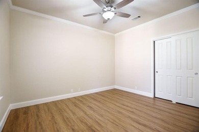 Beautifully updated home in the highly sought-after Frisco Lakes on Frisco Lakes Golf Course in Texas - for sale on GolfHomes.com, golf home, golf lot