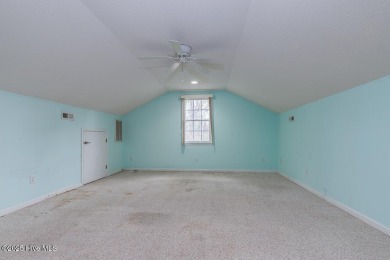 $2,200 USE AS YOU CHOOSE CREDIT FOR BUYERS AT CLOSING!

Welcome on Harbour Point Golf Club in North Carolina - for sale on GolfHomes.com, golf home, golf lot