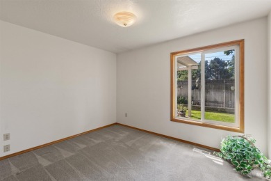 This 4-bedroom, 2-bath home is located in the prestigious on Lakeview Golf Club in Idaho - for sale on GolfHomes.com, golf home, golf lot