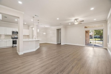 Beautifully updated home in the highly sought-after Frisco Lakes on Frisco Lakes Golf Course in Texas - for sale on GolfHomes.com, golf home, golf lot