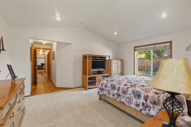 This 4-bedroom, 2-bath home is located in the prestigious on Lakeview Golf Club in Idaho - for sale on GolfHomes.com, golf home, golf lot