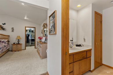 This 4-bedroom, 2-bath home is located in the prestigious on Lakeview Golf Club in Idaho - for sale on GolfHomes.com, golf home, golf lot