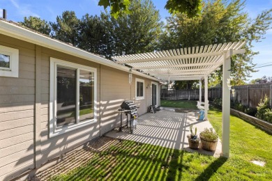 This 4-bedroom, 2-bath home is located in the prestigious on Lakeview Golf Club in Idaho - for sale on GolfHomes.com, golf home, golf lot