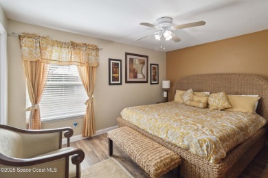 Welcome to this stunning 3 bed, 3 bath golf course townhome in on Wedgefield Golf Club in Florida - for sale on GolfHomes.com, golf home, golf lot