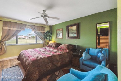 Welcome to this stunning 3 bed, 3 bath golf course townhome in on Wedgefield Golf Club in Florida - for sale on GolfHomes.com, golf home, golf lot