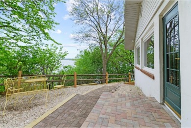 Welcome to your own slice of paradise on Lake Koshkonong! This on Koshkonong Mounds Country Club in Wisconsin - for sale on GolfHomes.com, golf home, golf lot