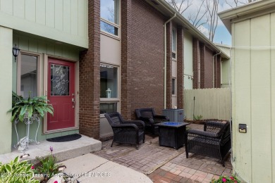 Golf Course condo - This charming condo offers everything you've on Brookshire Inn and Golf Club in Michigan - for sale on GolfHomes.com, golf home, golf lot