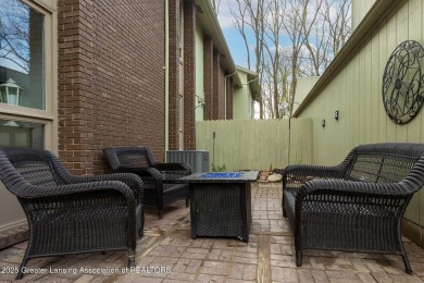 Golf Course condo - This charming condo offers everything you've on Brookshire Inn and Golf Club in Michigan - for sale on GolfHomes.com, golf home, golf lot