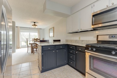 Golf Course condo - This charming condo offers everything you've on Brookshire Inn and Golf Club in Michigan - for sale on GolfHomes.com, golf home, golf lot