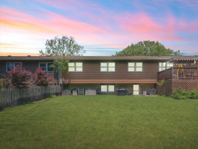 This tri-level home is ideally situated on Hole No. 1 of Willow on Willow Pond Golf Course in Illinois - for sale on GolfHomes.com, golf home, golf lot