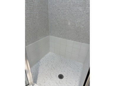 Enjoy this beautiful 2/2 Condo located in Kings Point Golf & on Kings Point Golf -Flanders Way in Florida - for sale on GolfHomes.com, golf home, golf lot