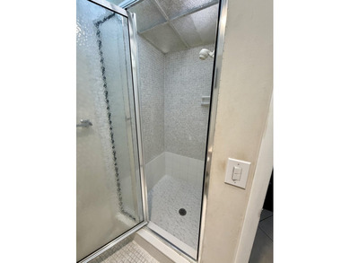 Enjoy this beautiful 2/2 Condo located in Kings Point Golf & on Kings Point Golf -Flanders Way in Florida - for sale on GolfHomes.com, golf home, golf lot