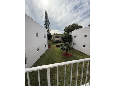 Enjoy this beautiful 2/2 Condo located in Kings Point Golf & on Kings Point Golf -Flanders Way in Florida - for sale on GolfHomes.com, golf home, golf lot