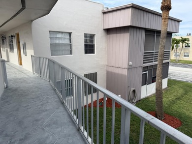 Enjoy this beautiful 2/2 Condo located in Kings Point Golf & on Kings Point Golf -Flanders Way in Florida - for sale on GolfHomes.com, golf home, golf lot