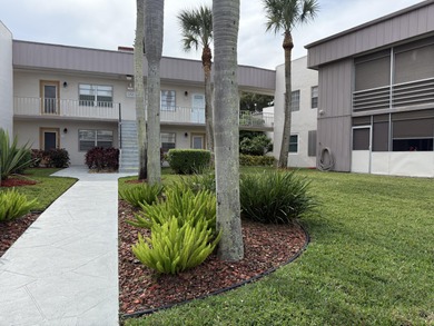 Enjoy this beautiful 2/2 Condo located in Kings Point Golf & on Kings Point Golf -Flanders Way in Florida - for sale on GolfHomes.com, golf home, golf lot