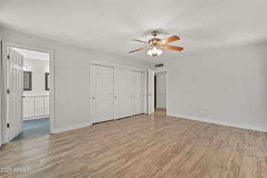GREAT OPEN FLOOR PLAN IN A PRIME LOCATION.  SINGLE LEVEL 4 on Ahwatukee Country Club in Arizona - for sale on GolfHomes.com, golf home, golf lot
