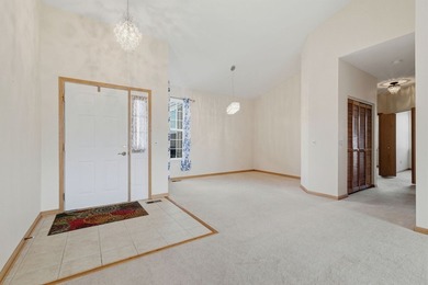 Check out this beautiful 2 bedroom/2-bathroom ranch townhouse on Mistwood Golf Club in Illinois - for sale on GolfHomes.com, golf home, golf lot