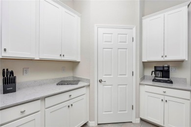 AMAZING OPPORTUNITY IN LAKEWOOD NATIONAL! GOLF MEMBERSHIP on Lakewood National Golf Club in Florida - for sale on GolfHomes.com, golf home, golf lot