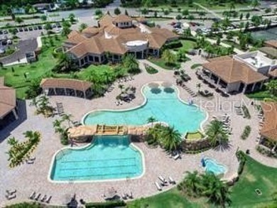 Golf, sunsets, and a 6-seater golf cart--all included!

 on Lakewood National Golf Club in Florida - for sale on GolfHomes.com, golf home, golf lot