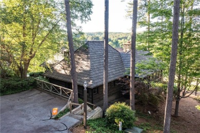 Located on the 18th hole of the Reserve at Lake Keowee, this on The Reserve At Lake Keowee in South Carolina - for sale on GolfHomes.com, golf home, golf lot