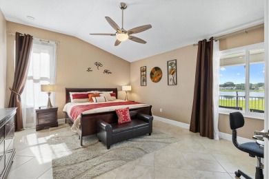 LAKEFRONT DESIGNER HOME ON SPRING-FED 'LAKE LAGUNA'! This is a on Chula Vista Executive Golf Course in Florida - for sale on GolfHomes.com, golf home, golf lot