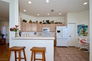 Top floor 3 bedroom condo in Lexington Country Club's Golf on Lexington Country Club in Florida - for sale on GolfHomes.com, golf home, golf lot