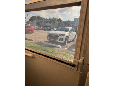 :Very motivated Seller ! Don't miss the opportunity of owning a on Kings Point Golf -Flanders Way in Florida - for sale on GolfHomes.com, golf home, golf lot