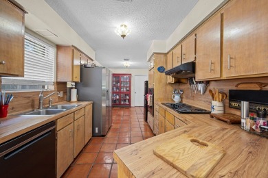 Lamar Peninsula Retreat under Majestic Coastal Oaks.  Nestled on Lamar Golf Course in Texas - for sale on GolfHomes.com, golf home, golf lot