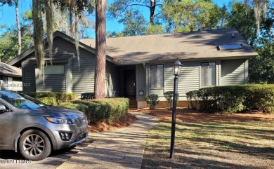 Enjoy the beach lifestyle in this charming one-level on Shipyard Golf Club in South Carolina - for sale on GolfHomes.com, golf home, golf lot