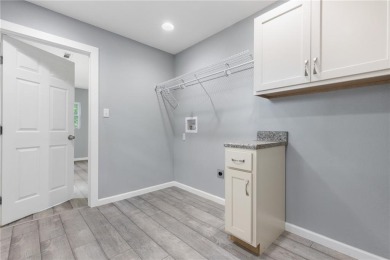 So much space!! Check out this home in Diamond City. Just on Diamond Hills Country Club in Arkansas - for sale on GolfHomes.com, golf home, golf lot