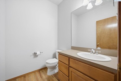 MLS# 288805 Beautiful Custom Home located in Kennewick. Nestled on Canyon Lakes Golf Course in Washington - for sale on GolfHomes.com, golf home, golf lot