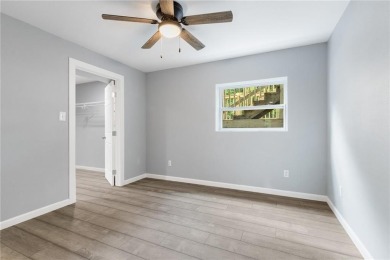 So much space!! Check out this home in Diamond City. Just on Diamond Hills Country Club in Arkansas - for sale on GolfHomes.com, golf home, golf lot