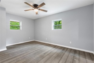 So much space!! Check out this home in Diamond City. Just on Diamond Hills Country Club in Arkansas - for sale on GolfHomes.com, golf home, golf lot