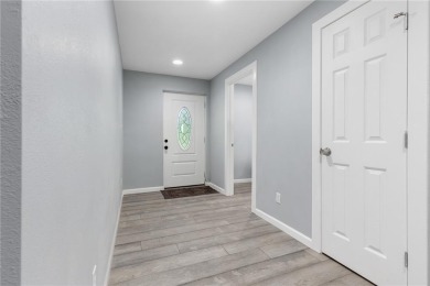 So much space!! Check out this home in Diamond City. Just on Diamond Hills Country Club in Arkansas - for sale on GolfHomes.com, golf home, golf lot