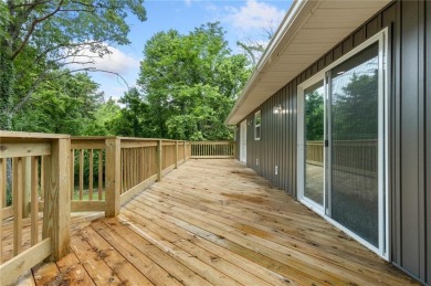 So much space!! Check out this home in Diamond City. Just on Diamond Hills Country Club in Arkansas - for sale on GolfHomes.com, golf home, golf lot