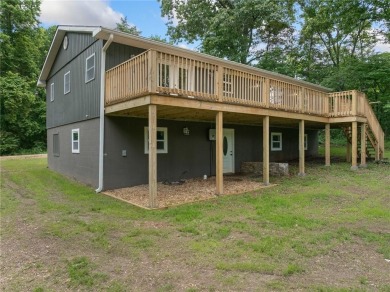 So much space!! Check out this home in Diamond City. Just on Diamond Hills Country Club in Arkansas - for sale on GolfHomes.com, golf home, golf lot