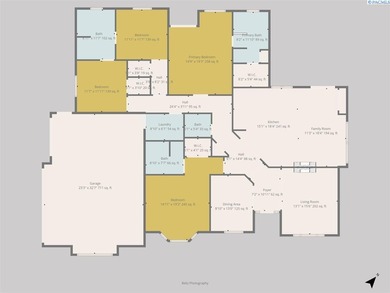 MLS# 288805 Beautiful Custom Home located in Kennewick. Nestled on Canyon Lakes Golf Course in Washington - for sale on GolfHomes.com, golf home, golf lot