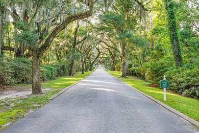 Charleston inspired architecture in Litchfield Plantation. This on Willbrook Plantation Golf Club in South Carolina - for sale on GolfHomes.com, golf home, golf lot