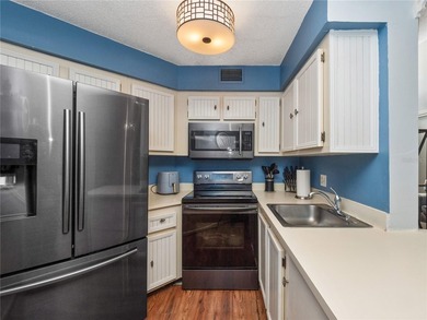 Located in the desirable Southpointe Condos inside of the gated on Ventura Country Club in Florida - for sale on GolfHomes.com, golf home, golf lot