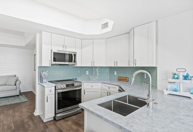 *MOTIVATED* Step inside this STUNNING 2 bed/2.5 bath condo on Sandestin Golf and Beach Resort - The Links in Florida - for sale on GolfHomes.com, golf home, golf lot