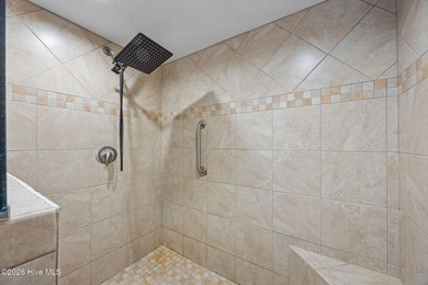 BEAUTIFUL AND SERENE SETTING! WEST WIND TOWNHOME ON LAKE IN on Harbour Point Golf Club in North Carolina - for sale on GolfHomes.com, golf home, golf lot